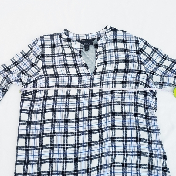 Liquid New York Silk Plaid Blouse w/Roll Tab Sleeves Lightweight - Picture 6 of 9